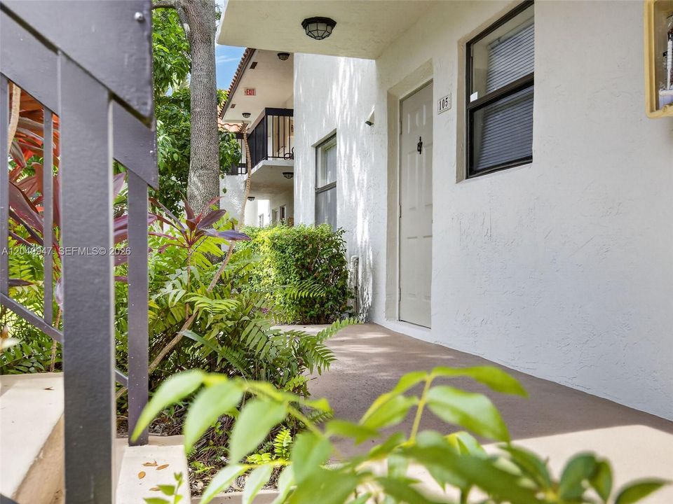 En Venta: $255,000 (2 camas, 2 baños, 800 Pies cuadrados)