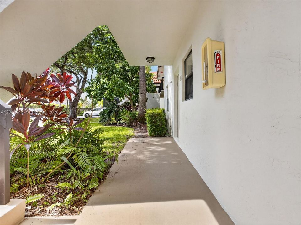 En Venta: $255,000 (2 camas, 2 baños, 800 Pies cuadrados)