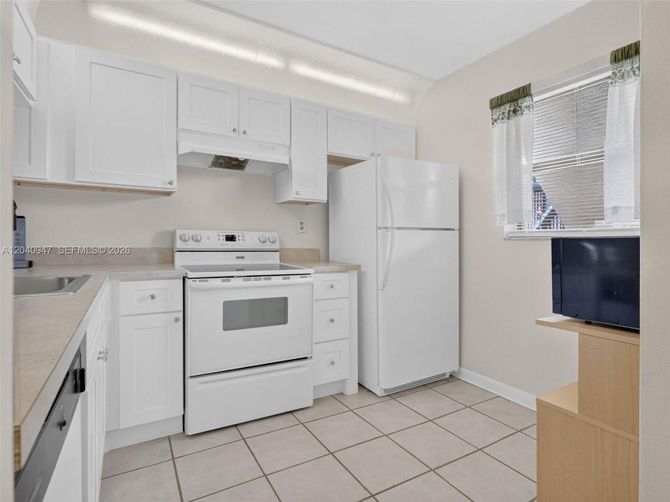 En Venta: $255,000 (2 camas, 2 baños, 800 Pies cuadrados)