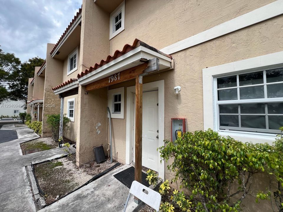En Venta: $325,000 (2 camas, 1 baños, 1160 Pies cuadrados)