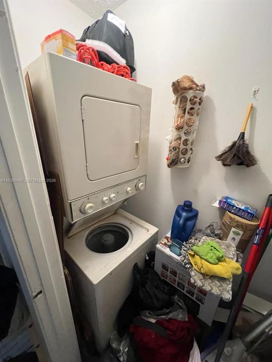 En Venta: $325,000 (2 camas, 1 baños, 1160 Pies cuadrados)