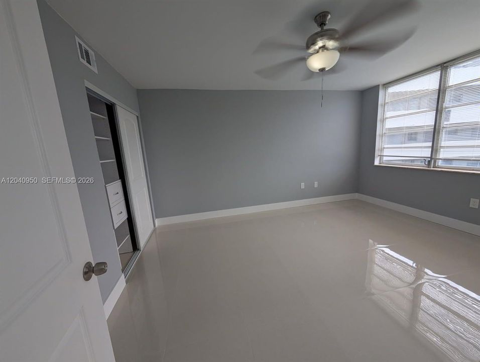 For Rent: $2,200 (2 beds, 1 baths, 1036 Square Feet)