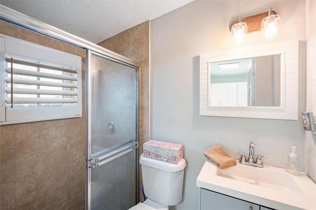 For Rent: $5,600 (3 beds, 3 baths, 1787 Square Feet)