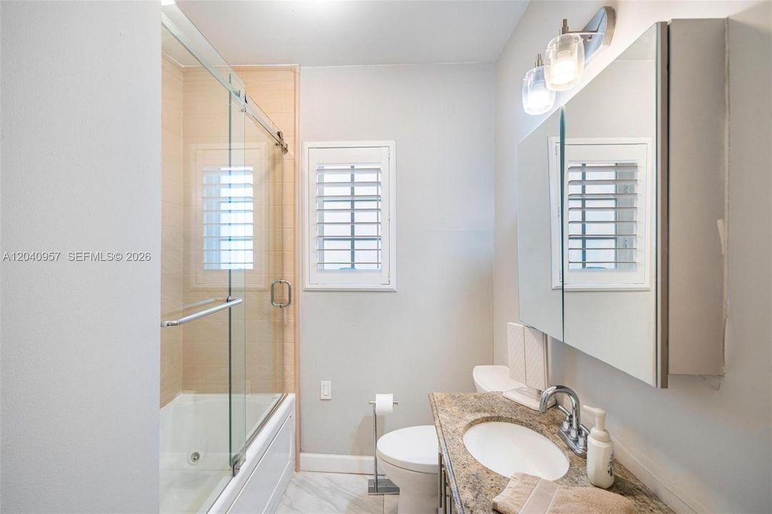 For Rent: $5,600 (3 beds, 3 baths, 1787 Square Feet)
