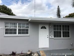 For Rent: $2,300 (2 beds, 1 baths, 768 Square Feet)