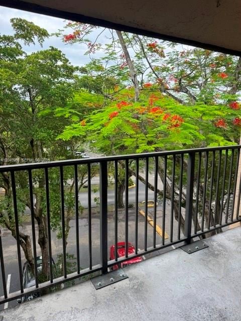 For Rent: $1,850 (1 beds, 1 baths, 614 Square Feet)
