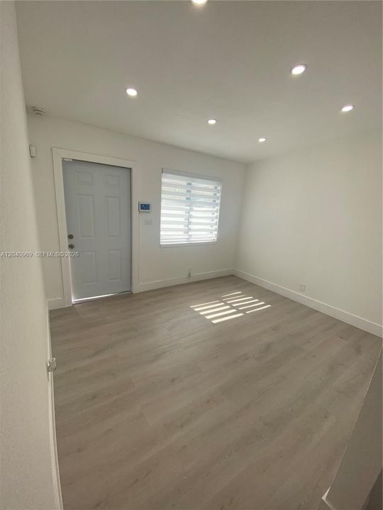 В аренду: $2,400 (2 спален, 1 ванн, 0 Квадратных фут)