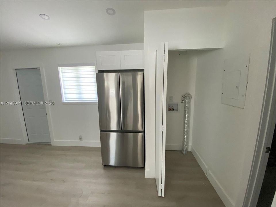 В аренду: $2,400 (2 спален, 1 ванн, 0 Квадратных фут)
