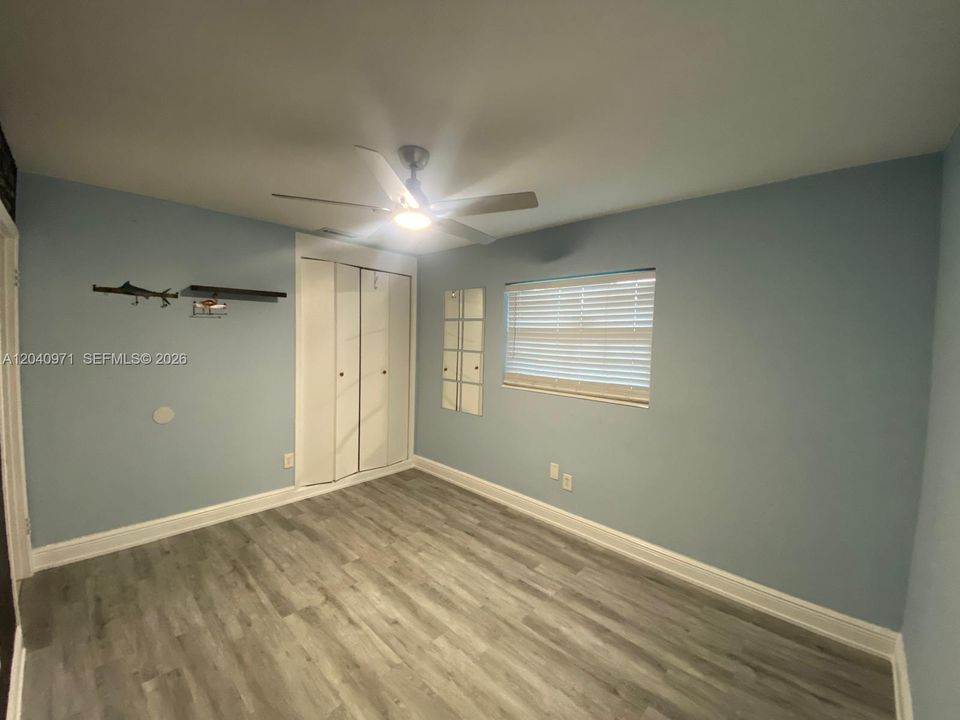 For Sale: $775,000 (4 beds, 2 baths, 1992 Square Feet)