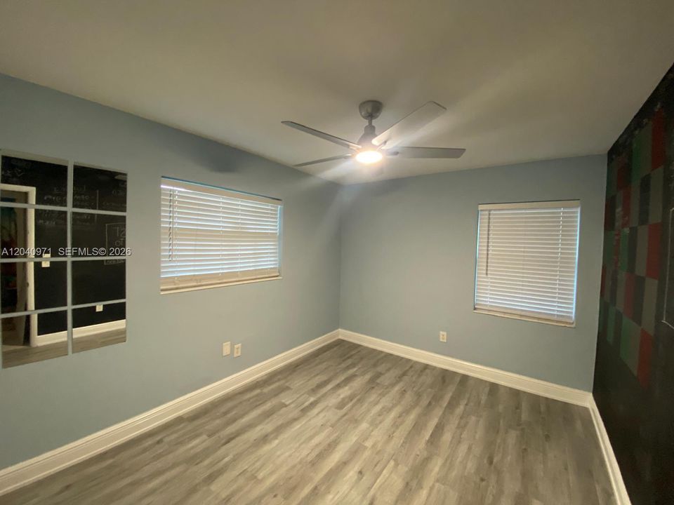 For Sale: $775,000 (4 beds, 2 baths, 1992 Square Feet)