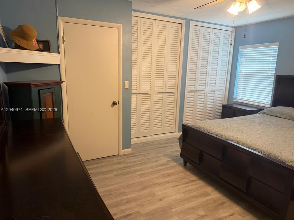 For Sale: $775,000 (4 beds, 2 baths, 1992 Square Feet)