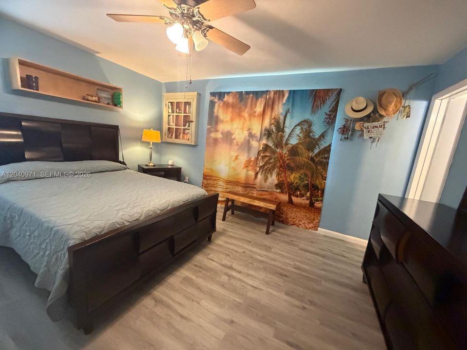 For Sale: $775,000 (4 beds, 2 baths, 1992 Square Feet)