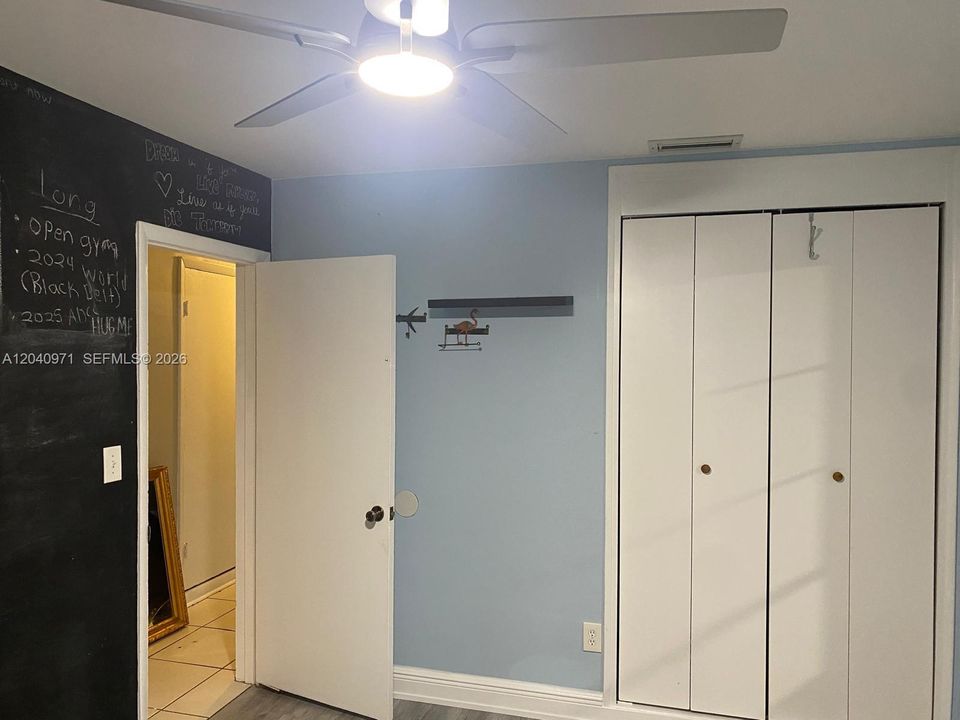 For Sale: $775,000 (4 beds, 2 baths, 1992 Square Feet)