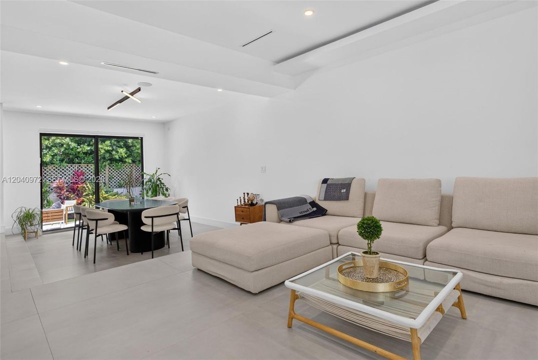 For Rent: $13,000 (2 beds, 2 baths, 2311 Square Feet)