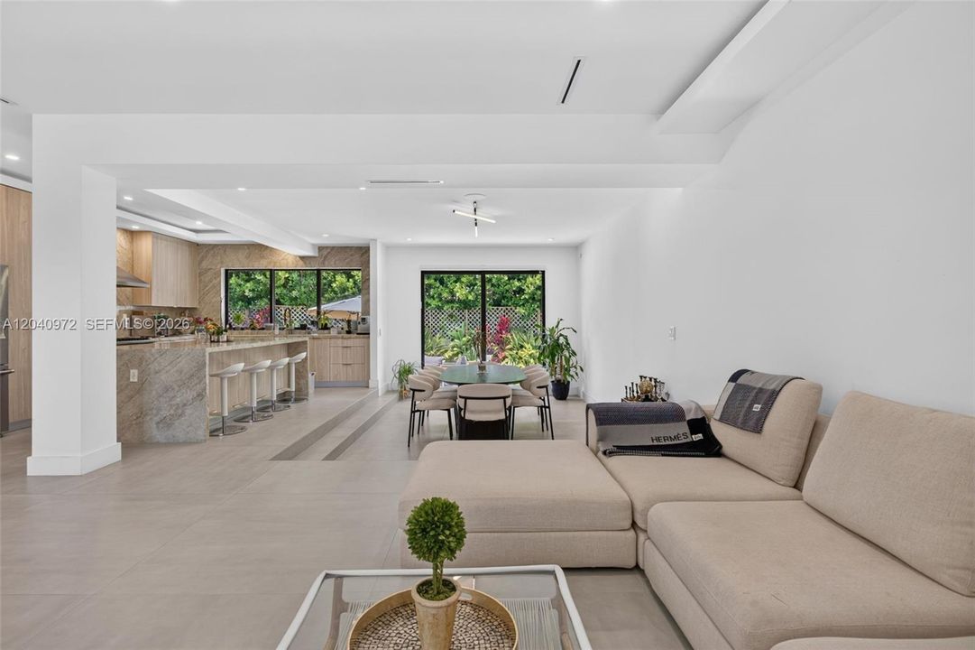For Rent: $13,000 (2 beds, 2 baths, 2311 Square Feet)