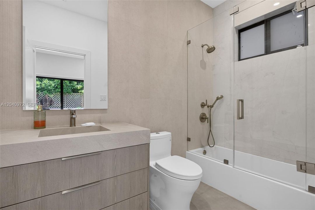 For Rent: $13,000 (2 beds, 2 baths, 2311 Square Feet)