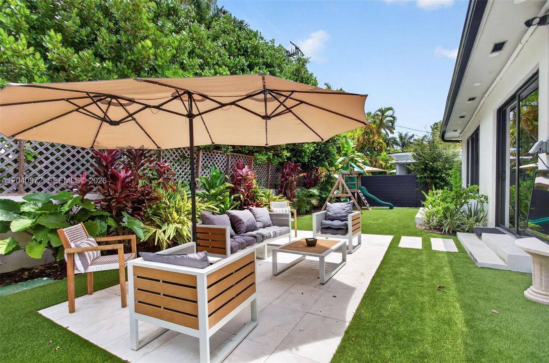 For Rent: $13,000 (2 beds, 2 baths, 2311 Square Feet)
