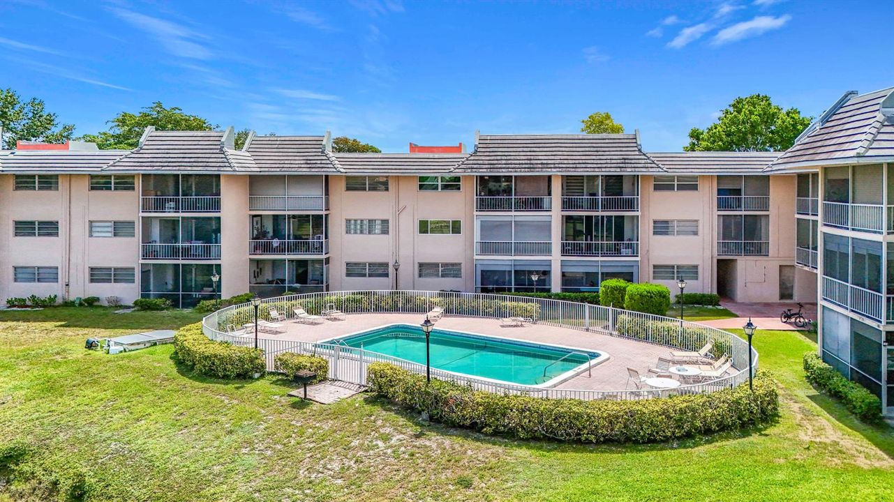 2850 Forest Hills Boulevard #212-74