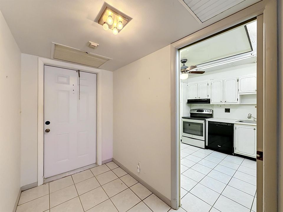 2850 Forest Hills Boulevard #212-28