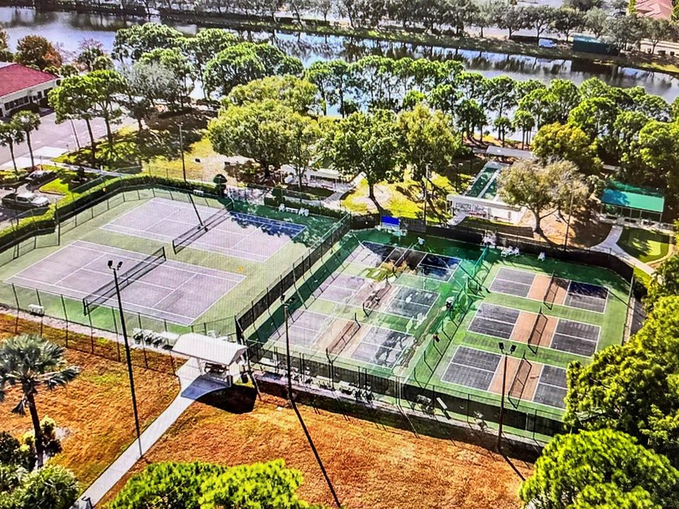 Tennis