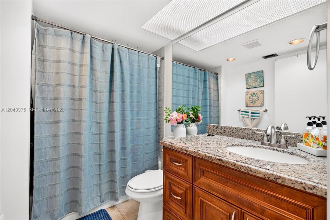 2nd Bathroom