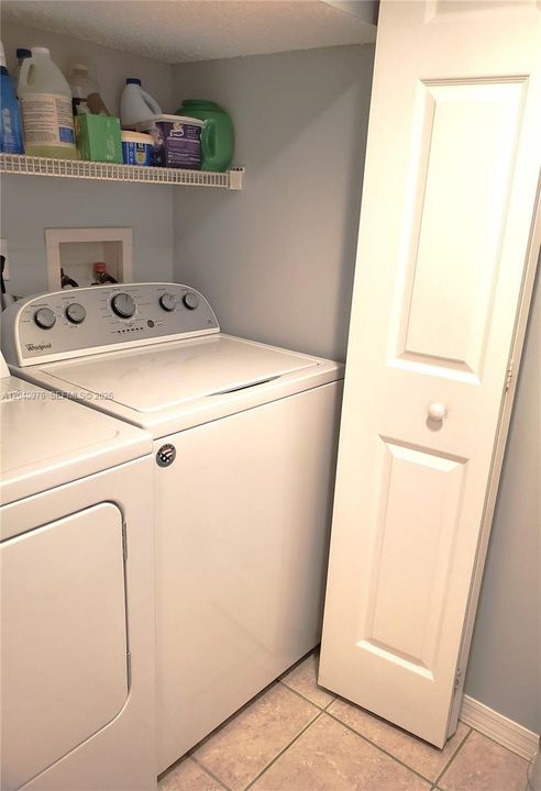 For Rent: $2,950 (3 beds, 2 baths, 1361 Square Feet)
