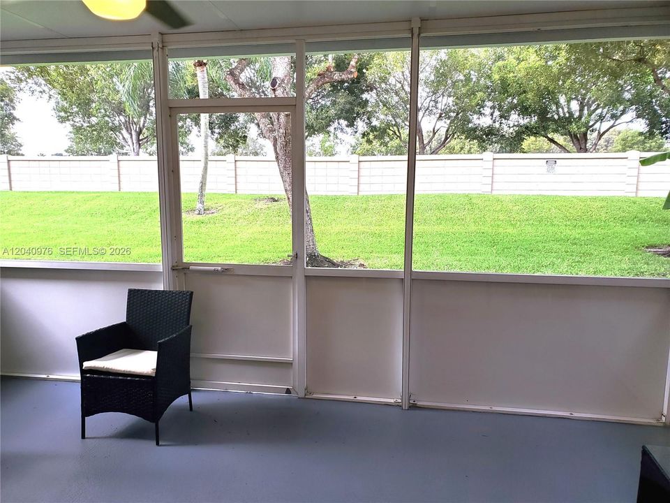 For Rent: $2,950 (3 beds, 2 baths, 1361 Square Feet)