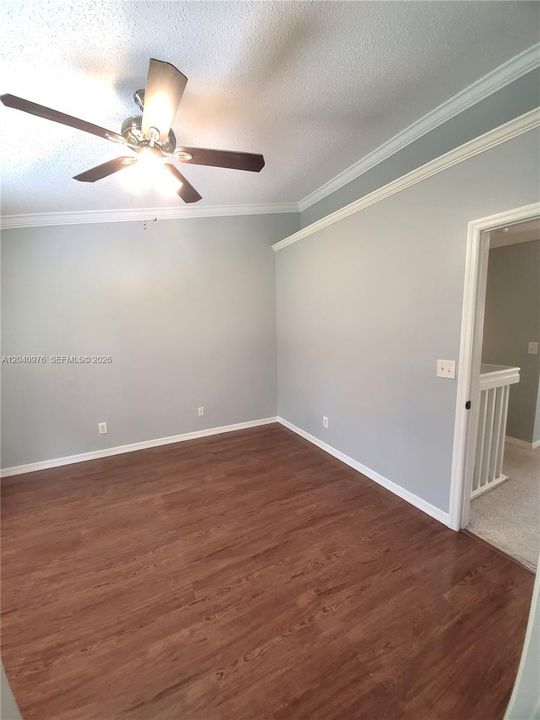 For Rent: $2,950 (3 beds, 2 baths, 1361 Square Feet)