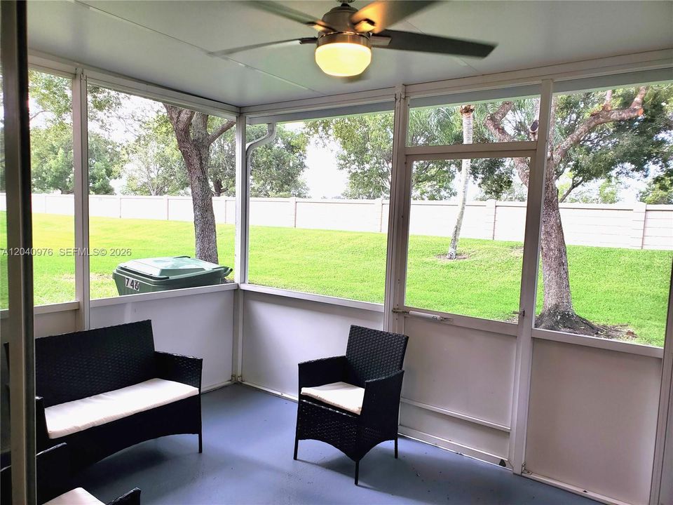 For Rent: $2,950 (3 beds, 2 baths, 1361 Square Feet)