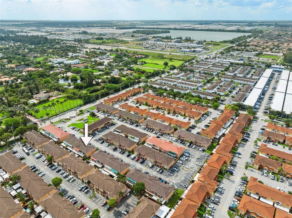 En Venta: $380,000 (2 camas, 2 baños, 1050 Pies cuadrados)
