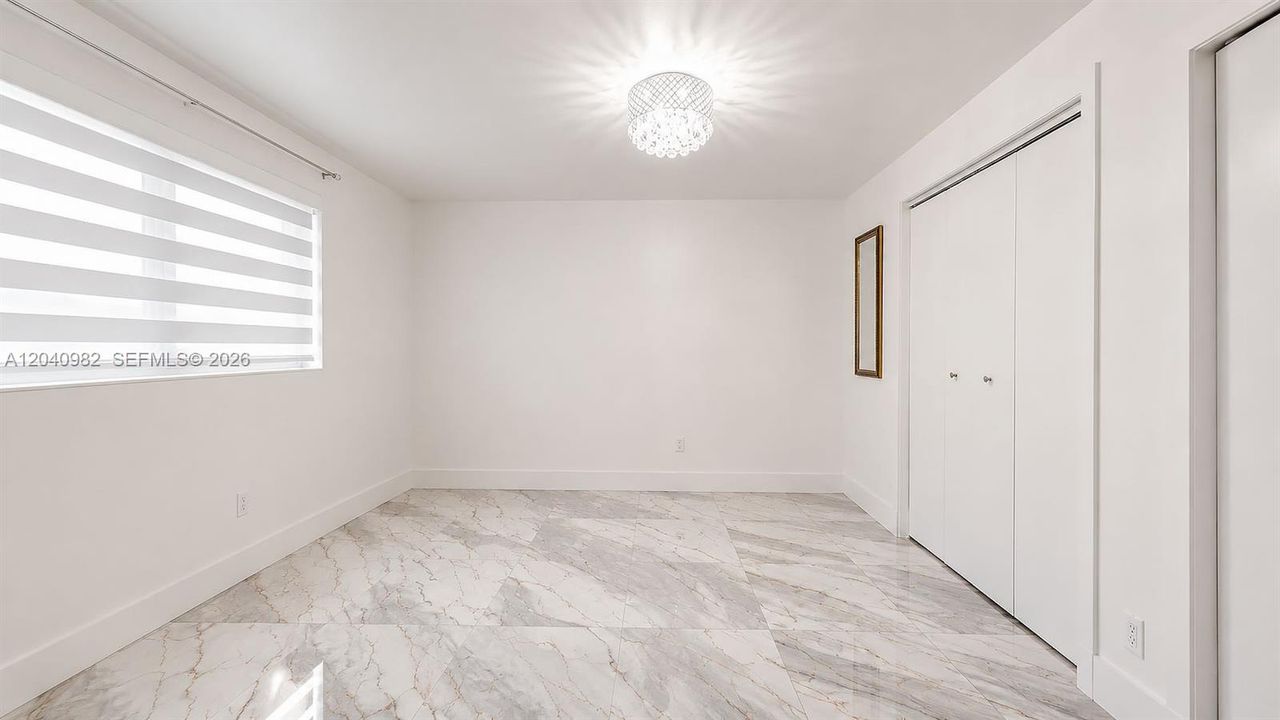 На продажу: $5,799,000 (4 спален, 3 ванн, 1978 Квадратных фут)