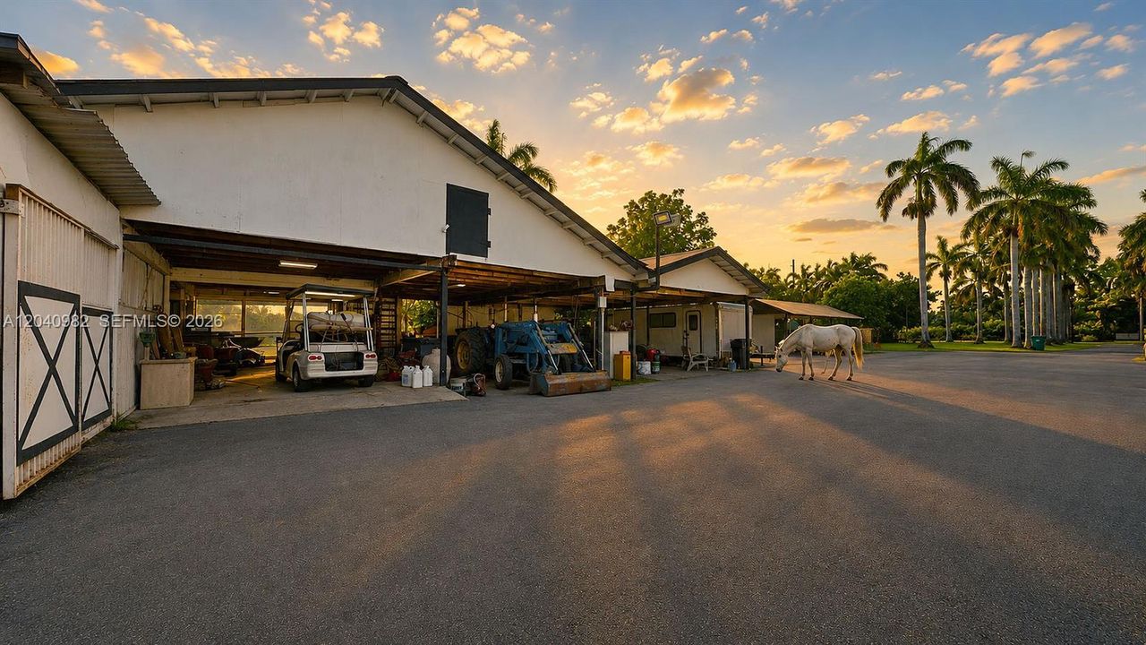 На продажу: $5,799,000 (4 спален, 3 ванн, 1978 Квадратных фут)