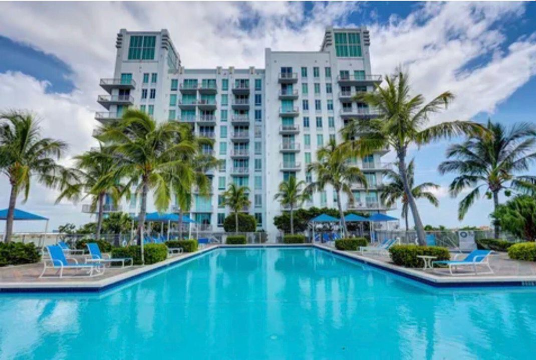 300 Australian Ave, WPB