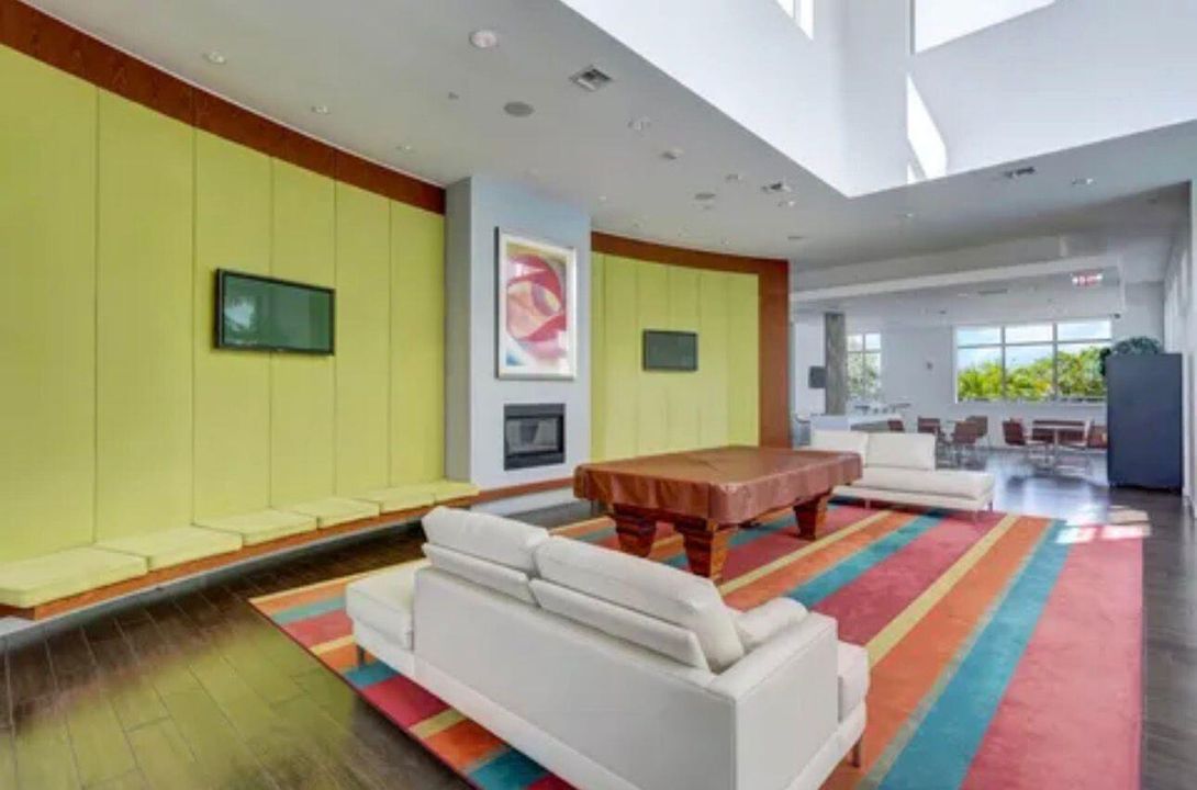 billiard room
