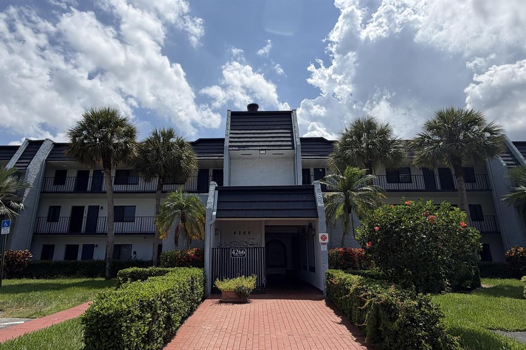 Entrance 4266