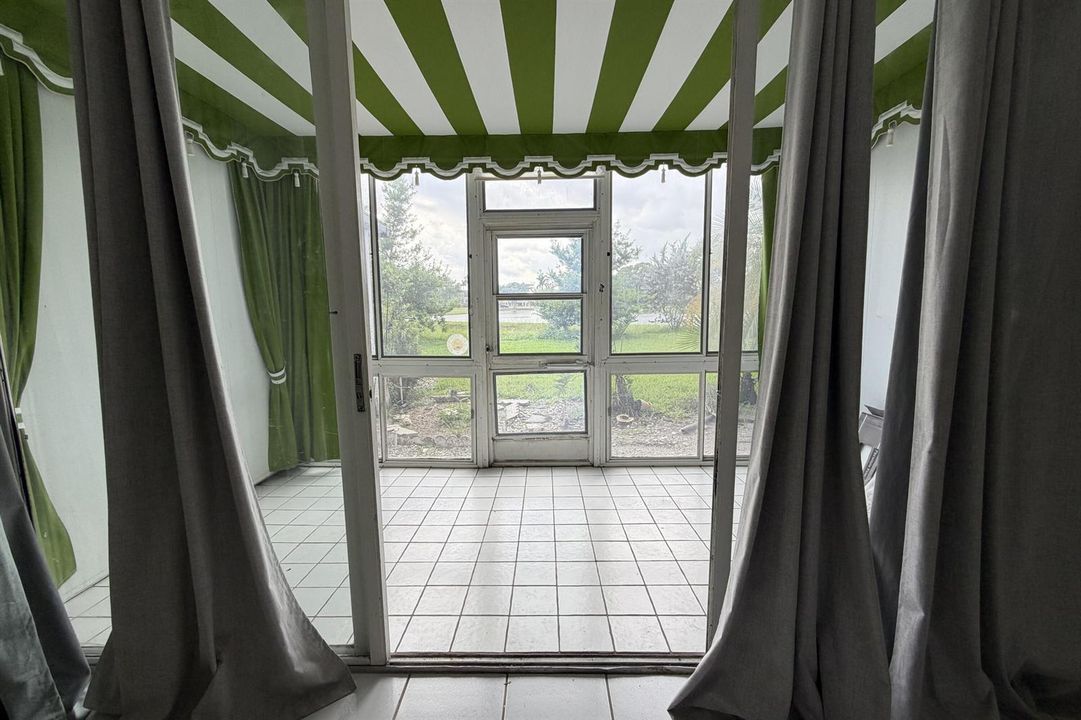 Screened Patio