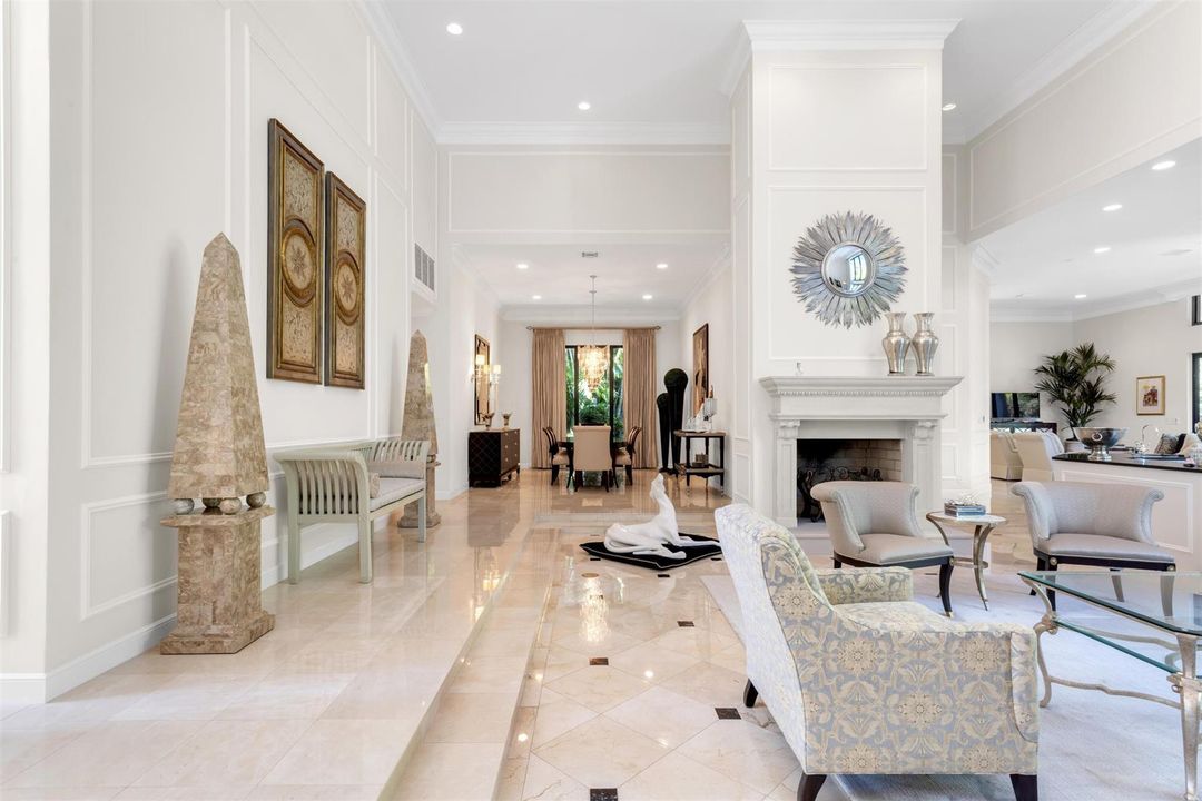 LIVING_ROOM_TO_DINING