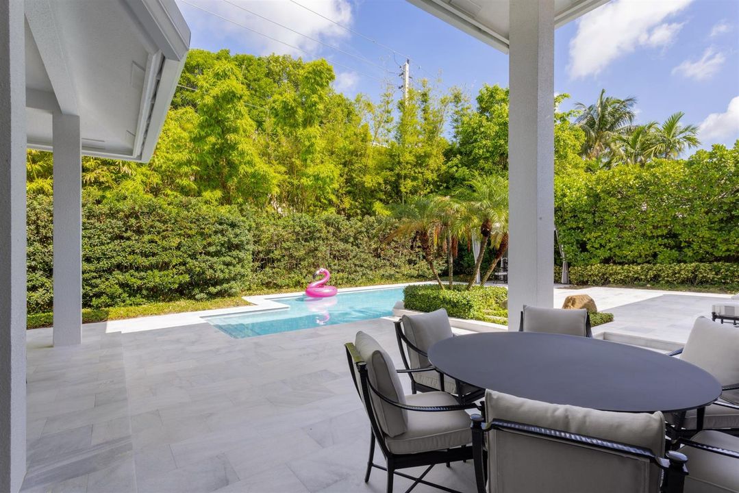 PATIO_DINING