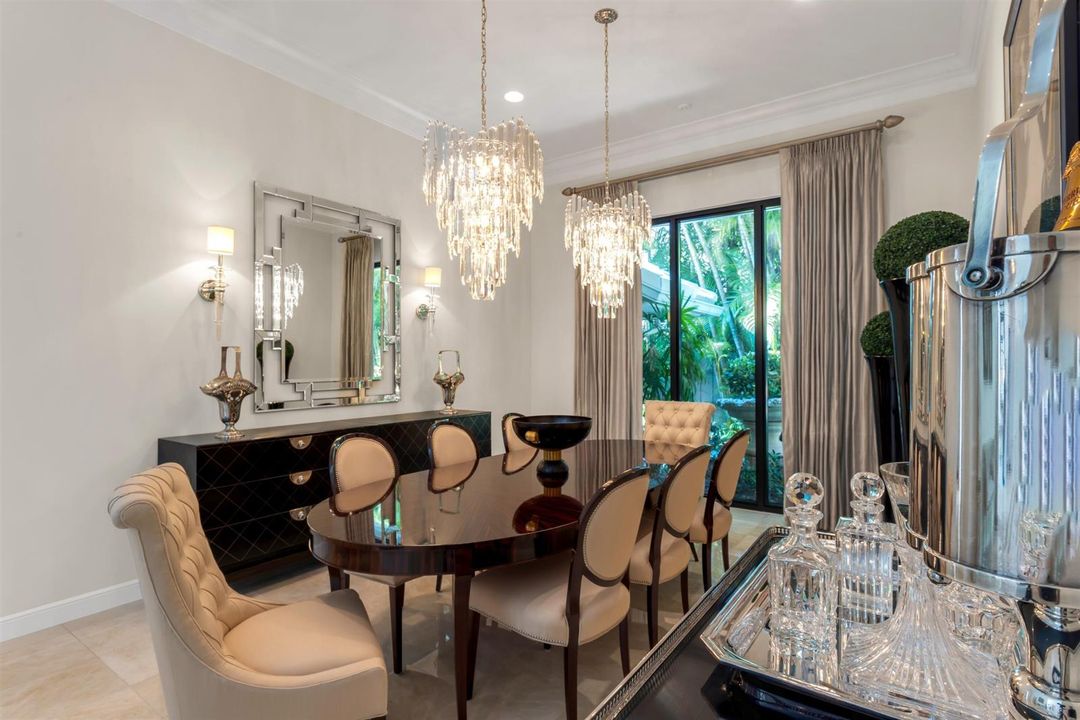 DINING_ROOM_ANGLE