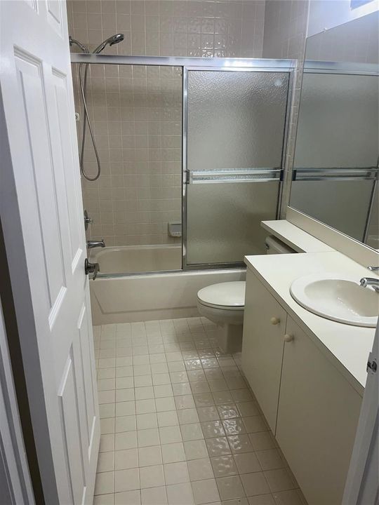 2nd Bathroom
