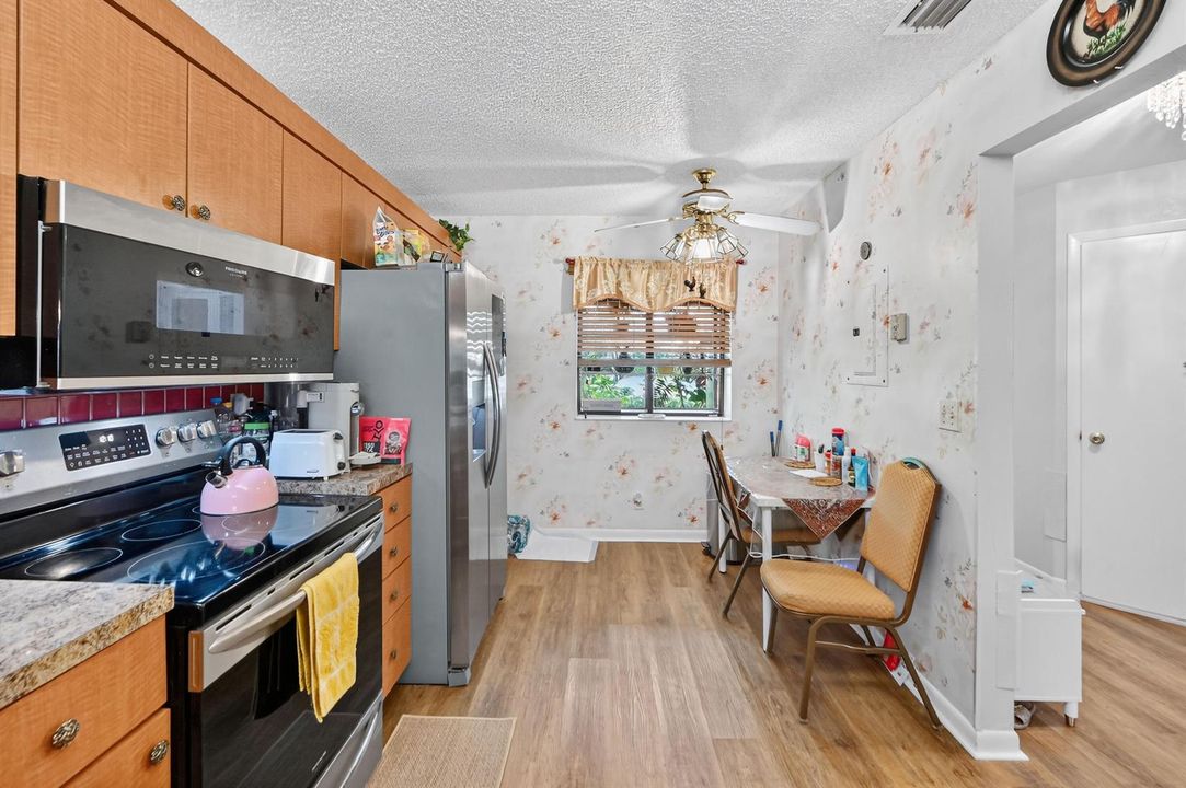 20 Kitchen 04