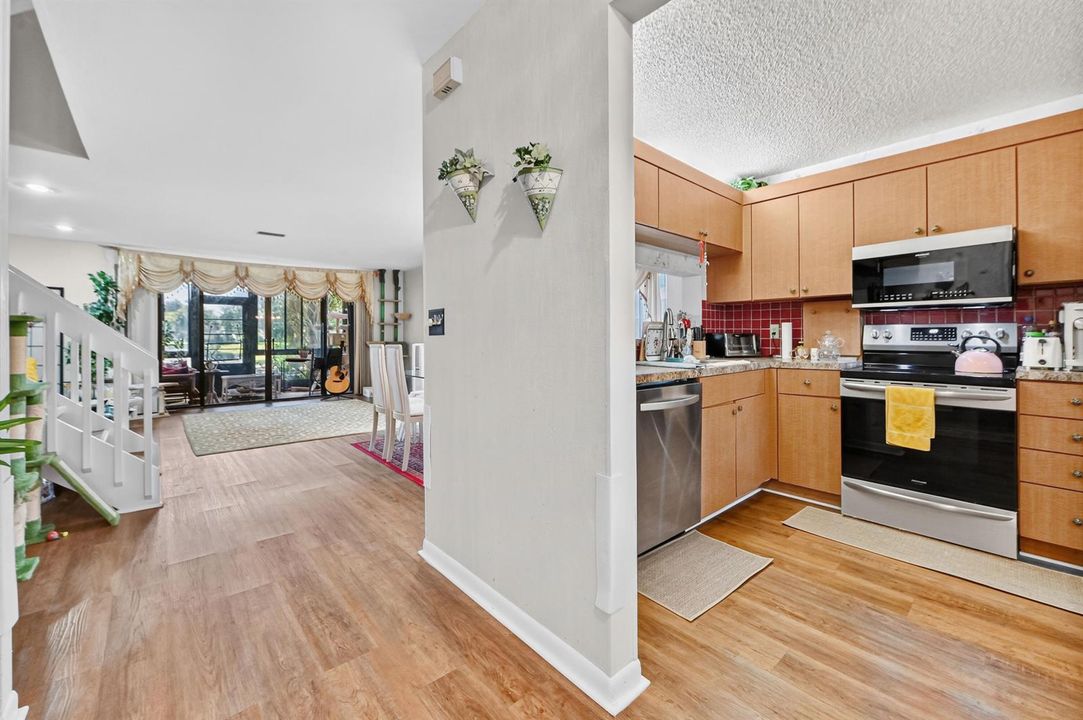 17 Kitchen 01