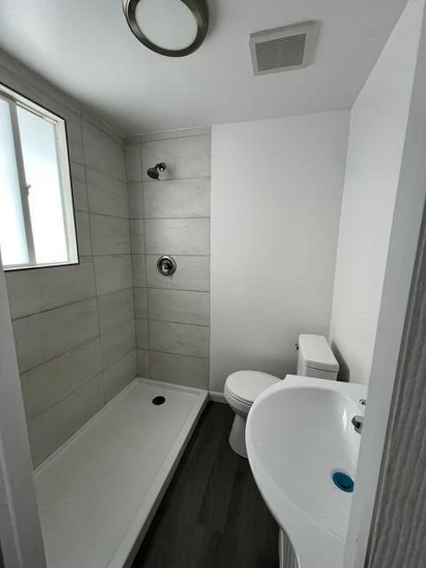 1709-1 bath2