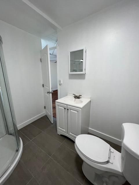 1709-3 bath2