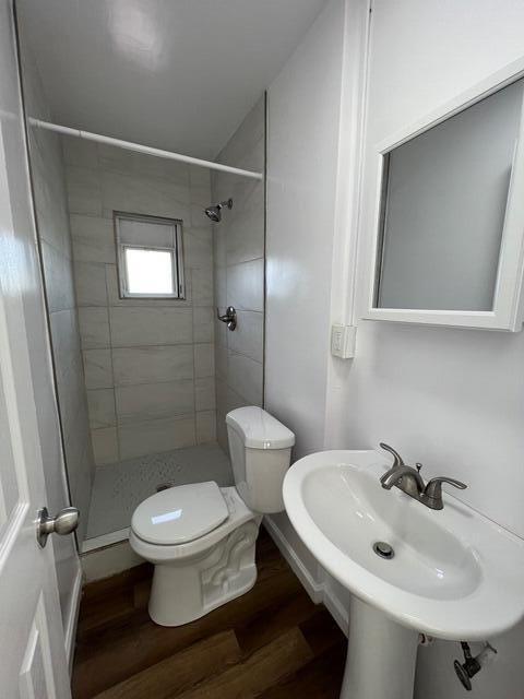 1709-4 bath