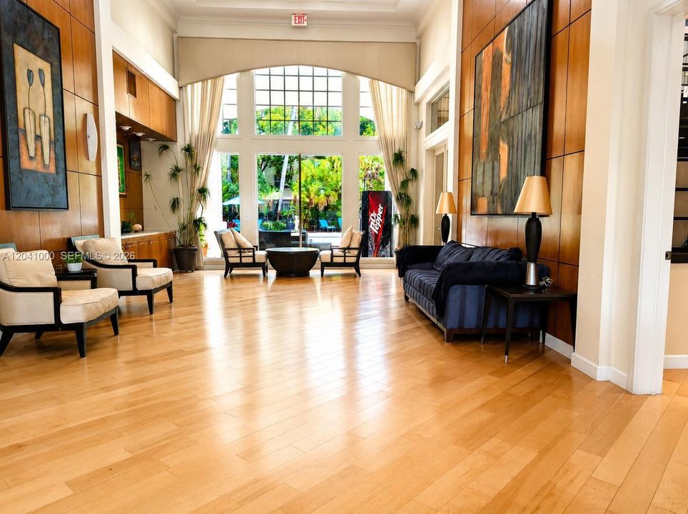 For Sale: $223,000 (1 beds, 1 baths, 1357 Square Feet)
