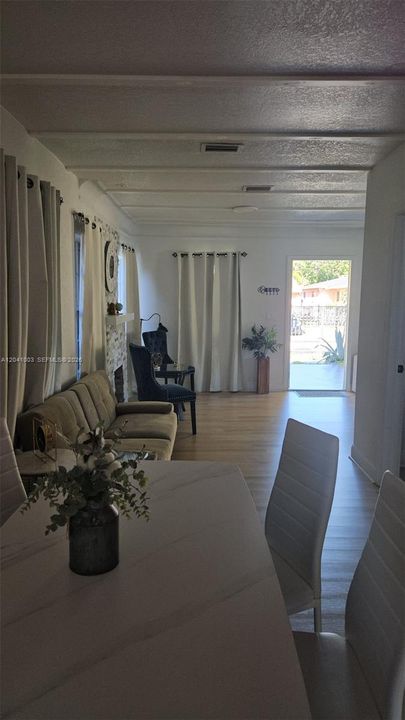 En Renta: $2,500 (2 camas, 2 baños, 1687 Pies cuadrados)