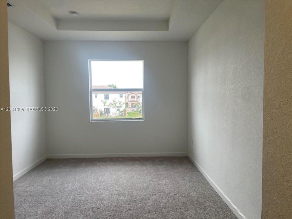 For Rent: $4,200 (4 beds, 2 baths, 1820 Square Feet)