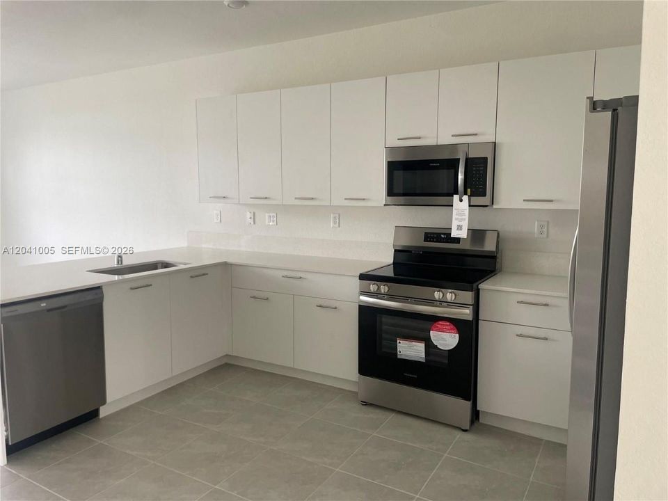 For Rent: $4,200 (4 beds, 2 baths, 1820 Square Feet)