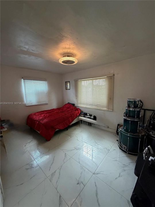 На продажу: $495,000 (3 спален, 2 ванн, 1129 Квадратных фут)